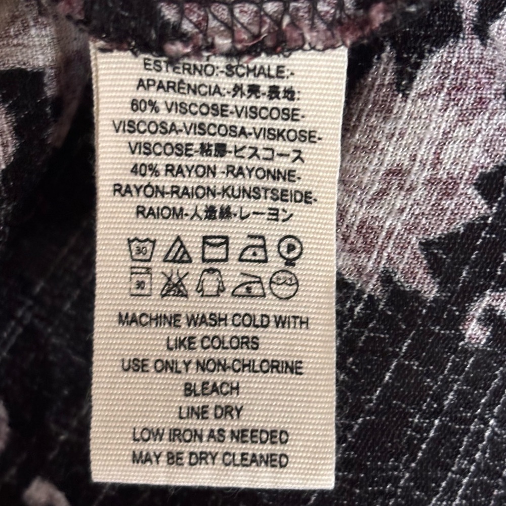 Free People Black Floral Chevron Long Sleeve Dress Sz XS. PTP 19”. Rise 32” - Picture 7 of 7